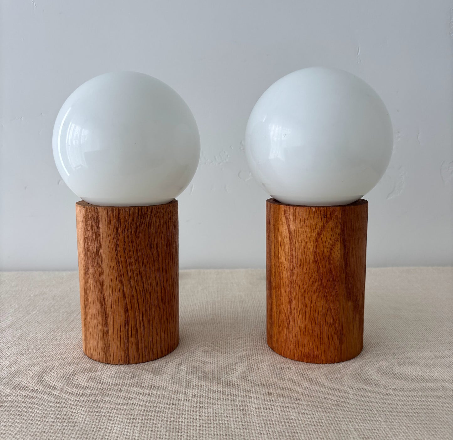 1970s Mod Bill Currey InterDesign Cylindrical Oak Table Lamps