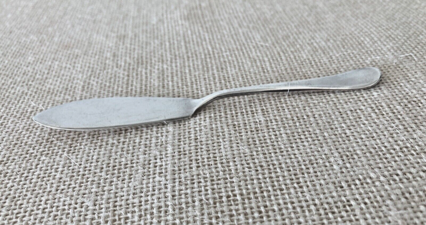 Mid century modern silver plate Cheese or Appetizer Knives by McGlashan-Clark