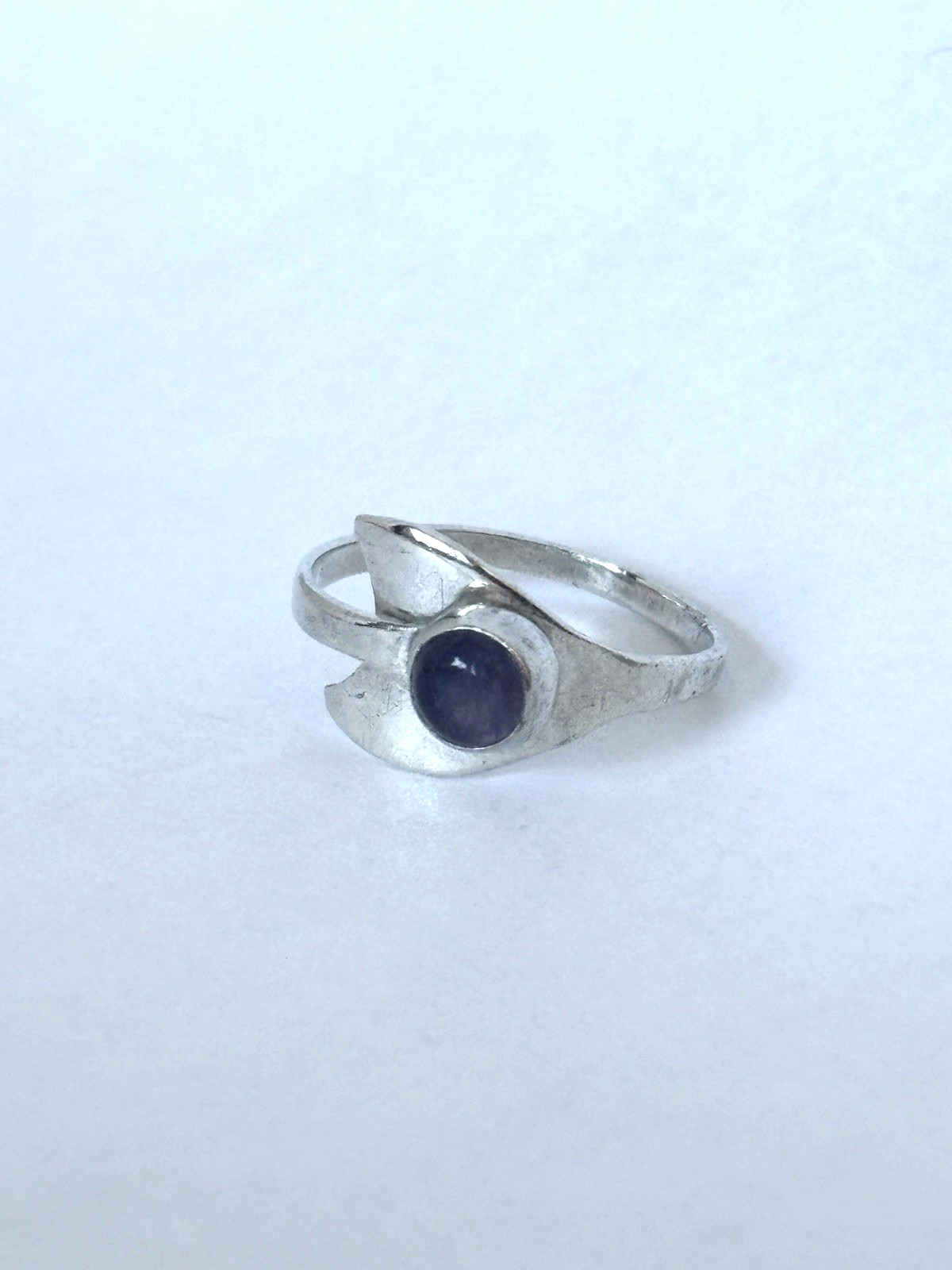 Taxco Modernist Abstract Bypass Sterling Silver & Amethyst Ring