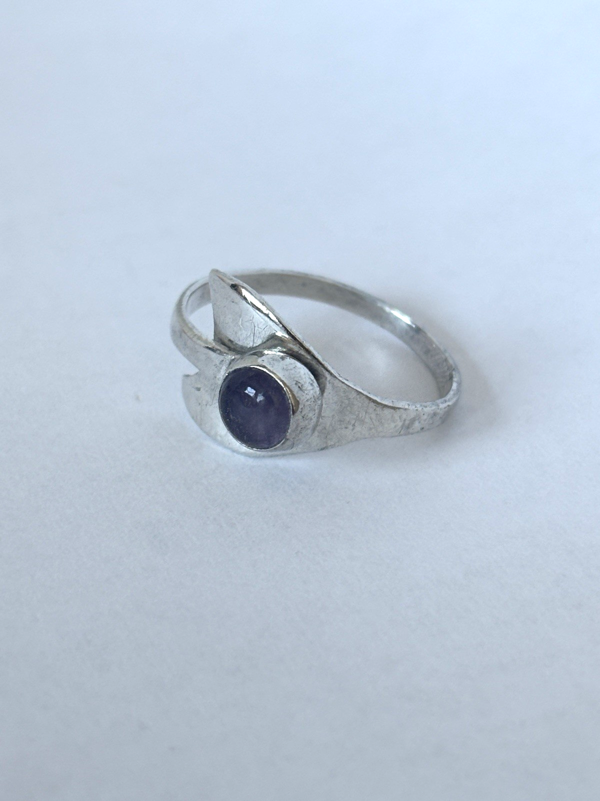 Taxco Modernist Abstract Bypass Sterling Silver & Amethyst Ring