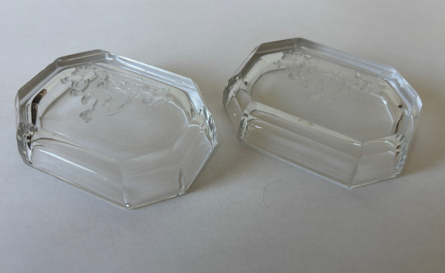 Art Deco Heinrich Hoffmann Intaglio Glass Pin or Ash Trays with Venus & Cupid