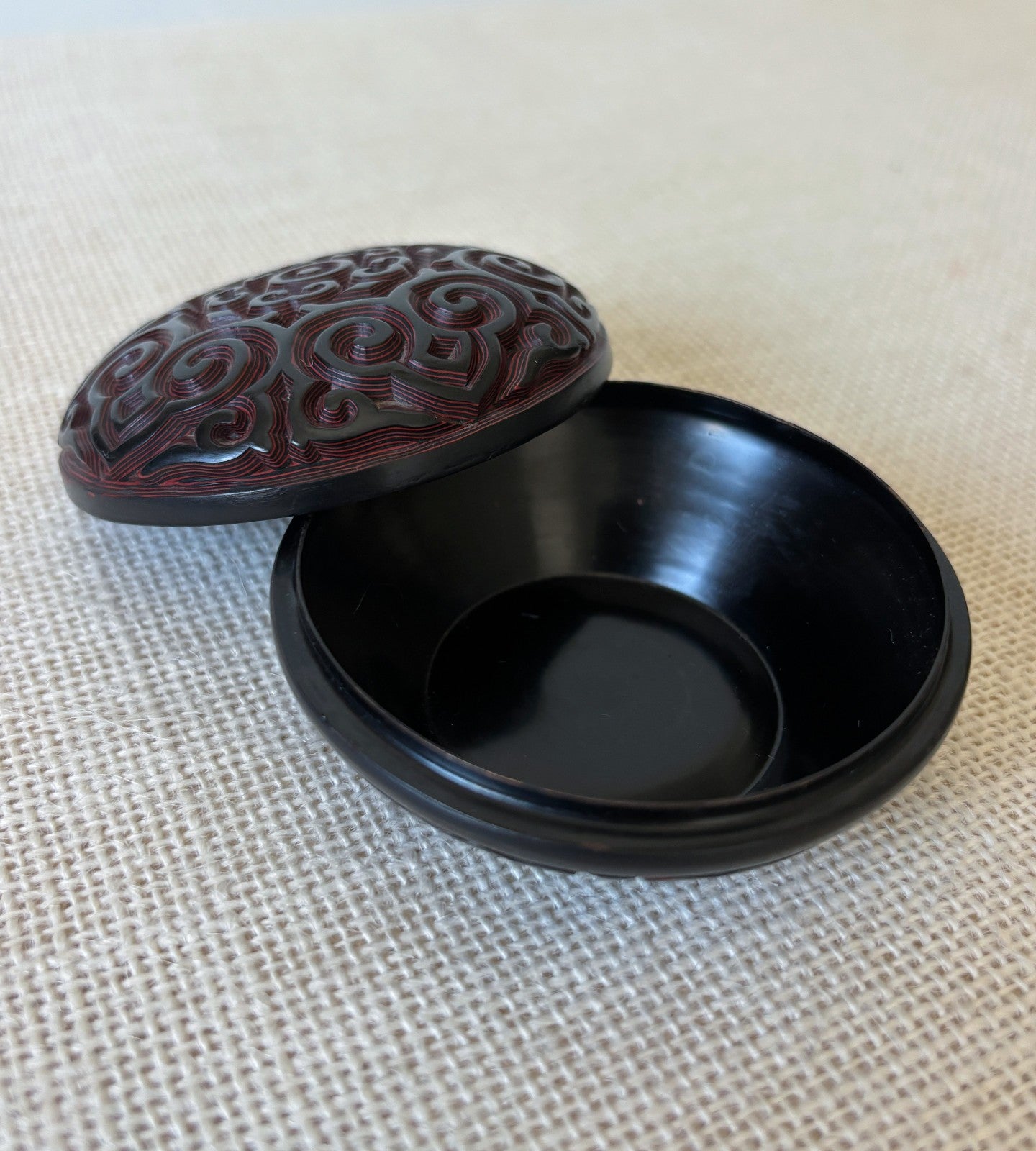 Black & Red Japanese GURI Tixi LACQUER Deep Carved RUYI INCENSE BOX