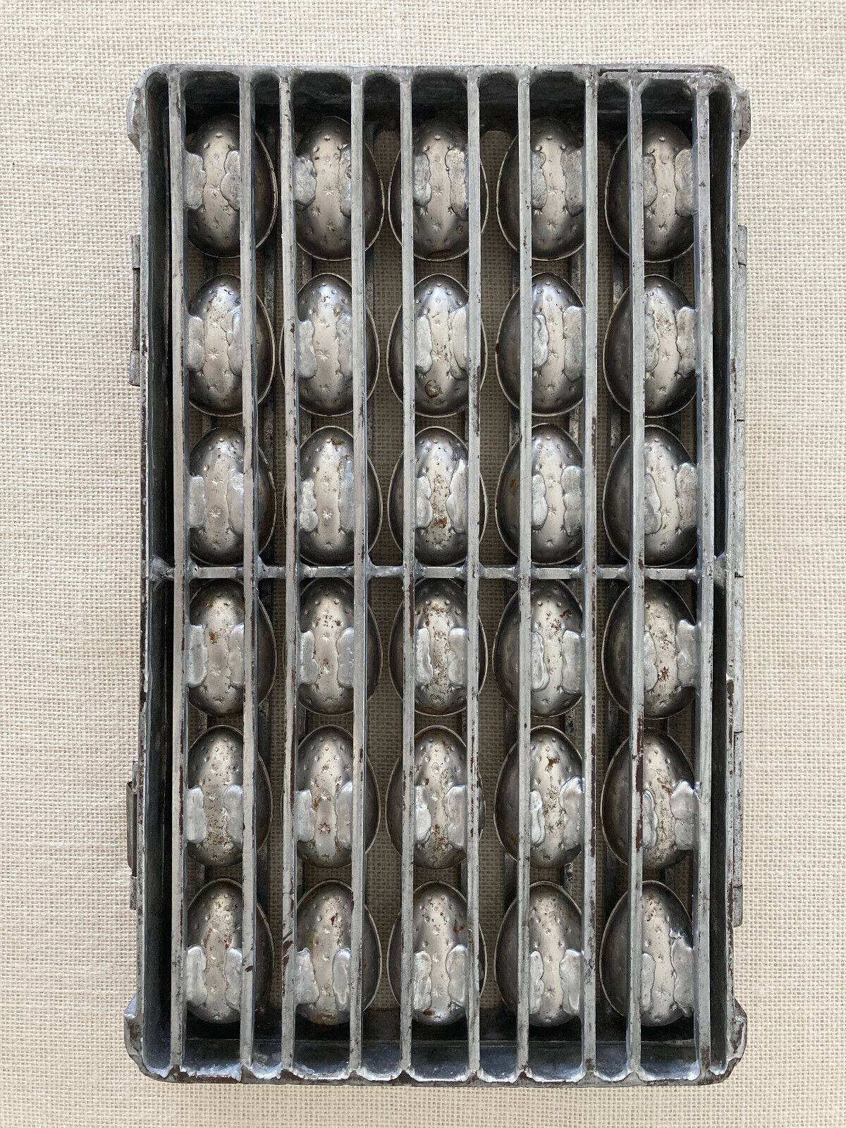 Antique Chocolate Mold for 30 Eggs 1” Size with Stars